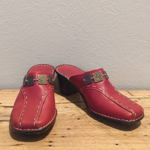 Tsonga Made in South Africa Red Top Stitched Embellished Heeled Mules Sz Women 6 - Picture 1 of 14